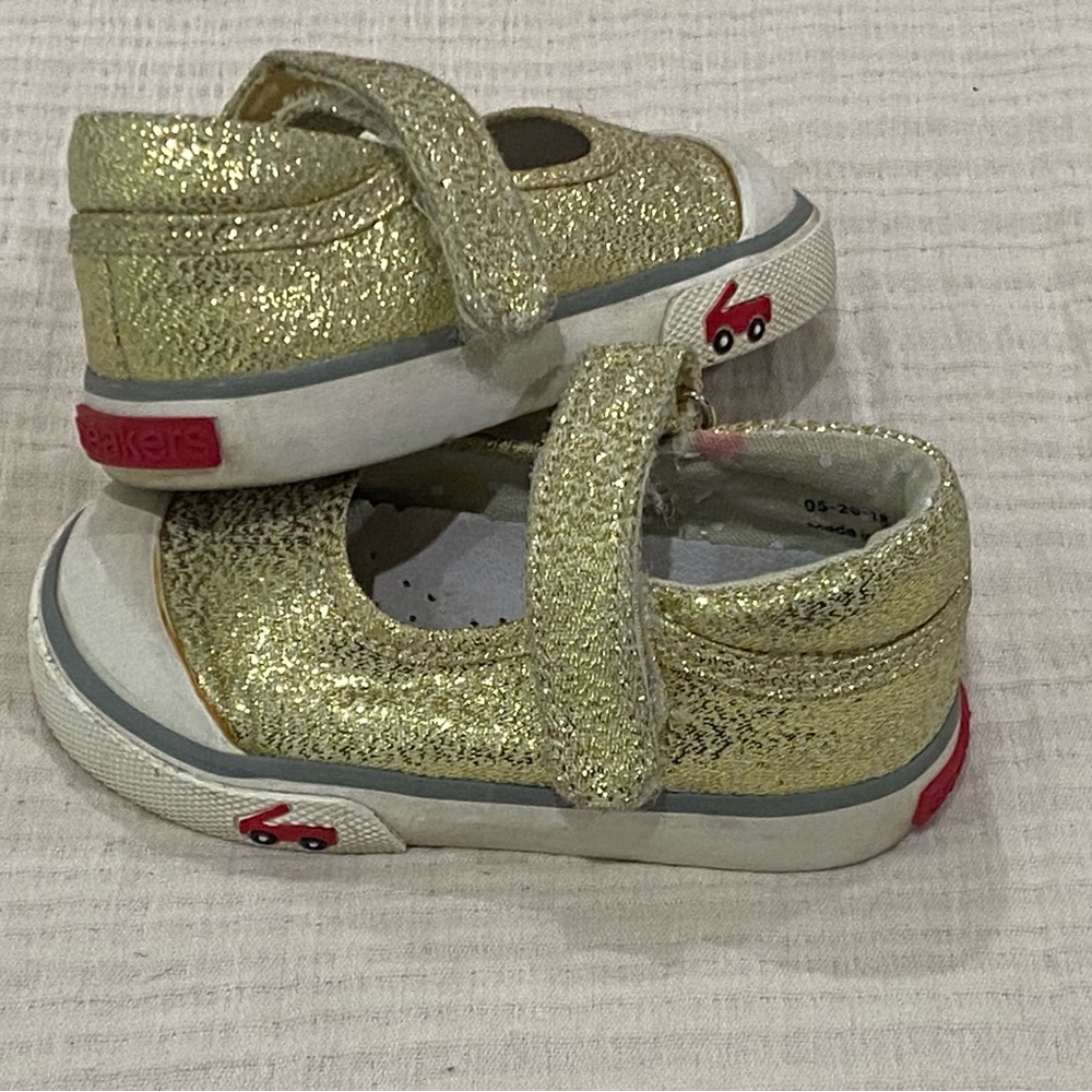 See Kai Run Gold Glitter Sneakers